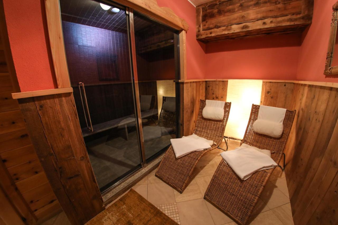 Art Hotel Grandes Murailles فالتورنيتش المظهر الخارجي الصورة